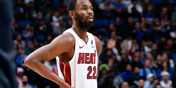 内外开花！维金斯11中7拿21分3助 三分5中4