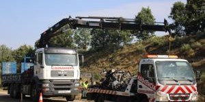 毁坏严重！若塔事故车辆残骸被运走，宛若一堆废铁