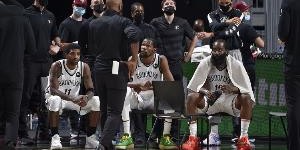 华体育官网最新版-KD：在篮网只有我和纳什是全身心投入 其他人似乎并非如此